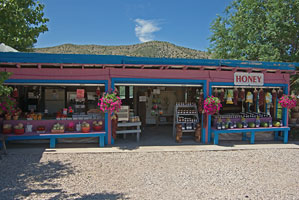 Hondo Valley Fruit Stand